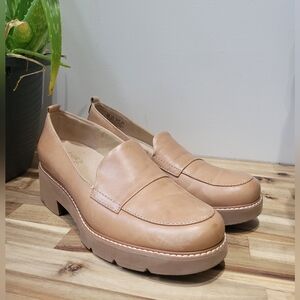 Naturalizer Tan Womans Darry Loafer
